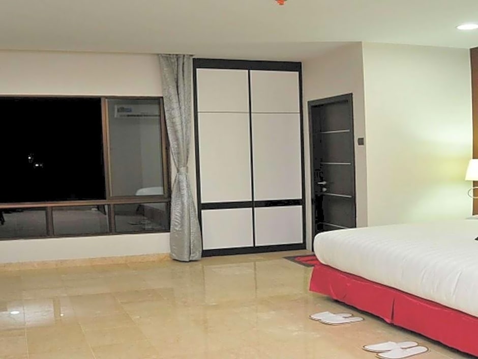 Centro By Orchardz Hotel