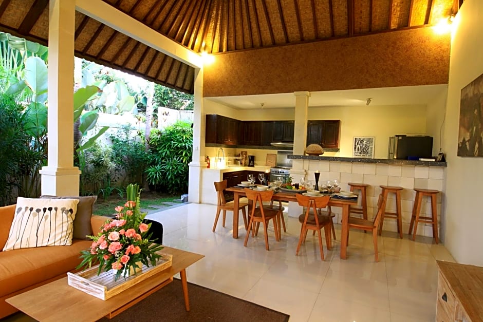 MAHAYANA 3BR VILLA BALI - Close to The Beach