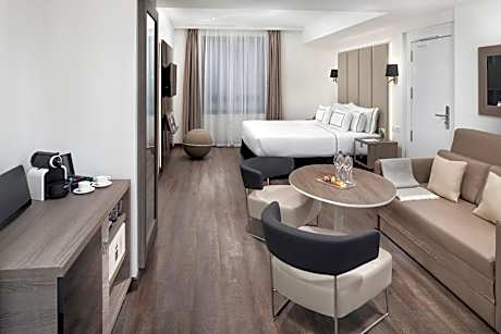 Premium The Level Room with Bathtub