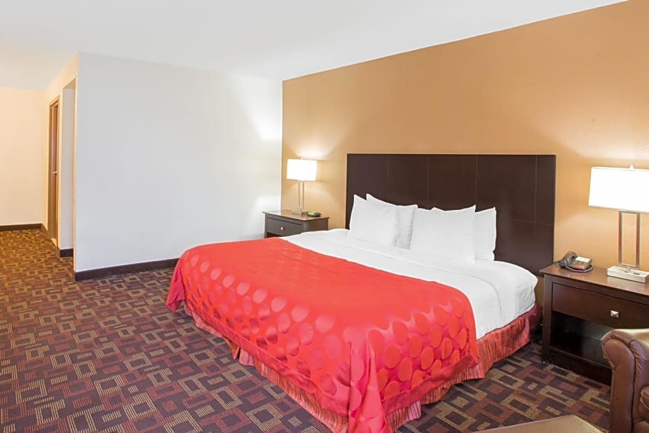 Ramada by Wyndham Tulsa