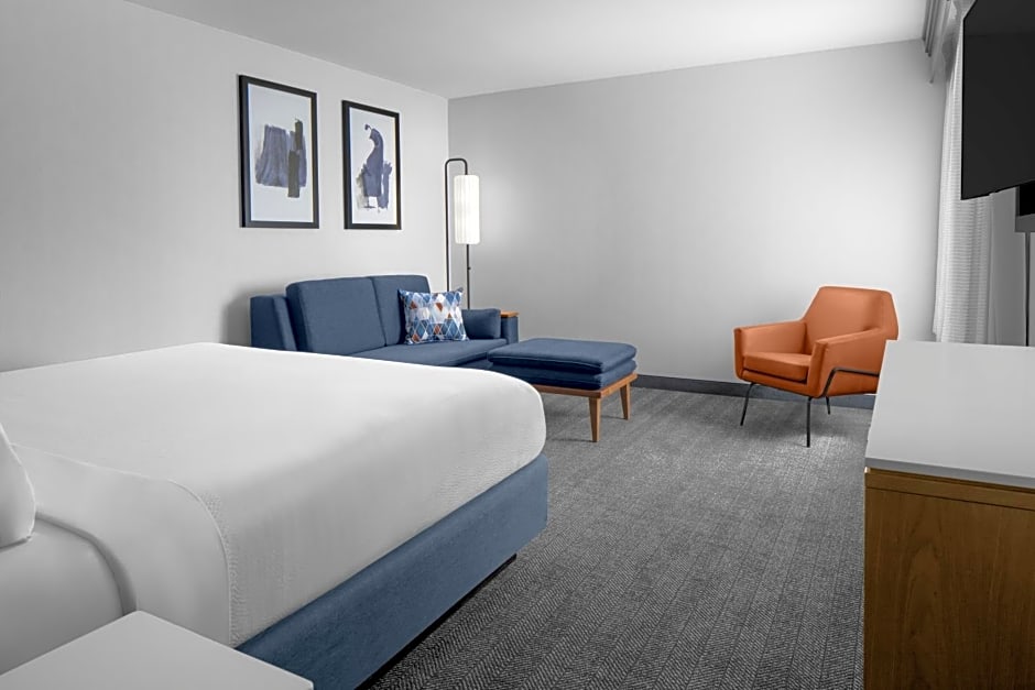 Courtyard by Marriott San Diego Central