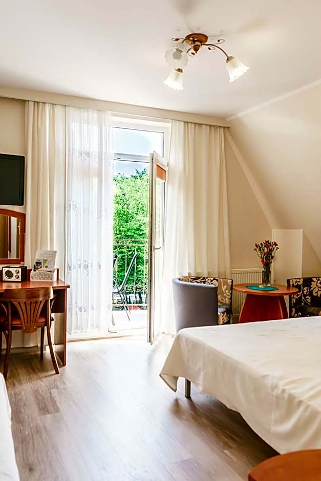 Hotel Cis