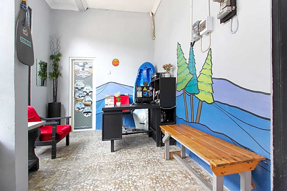 RedDoorz near Graha Saba UGM