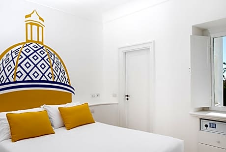 Deluxe Double Room with Balcony and Sea View