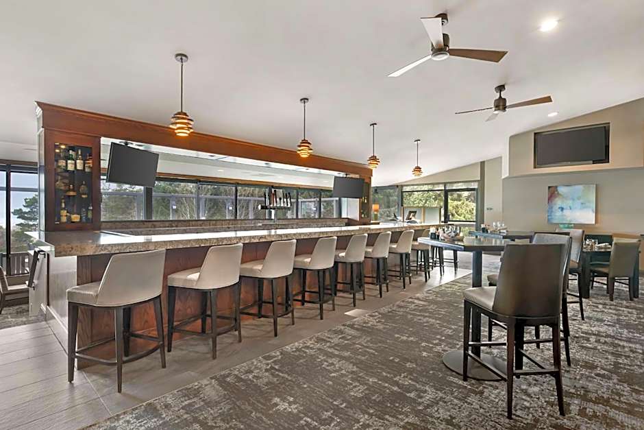 Best Western Plus Agate Beach Inn