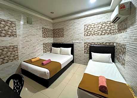 Comfort Triple Room