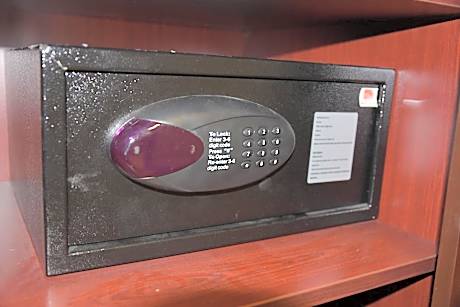 Standard Twin Room with Sea View