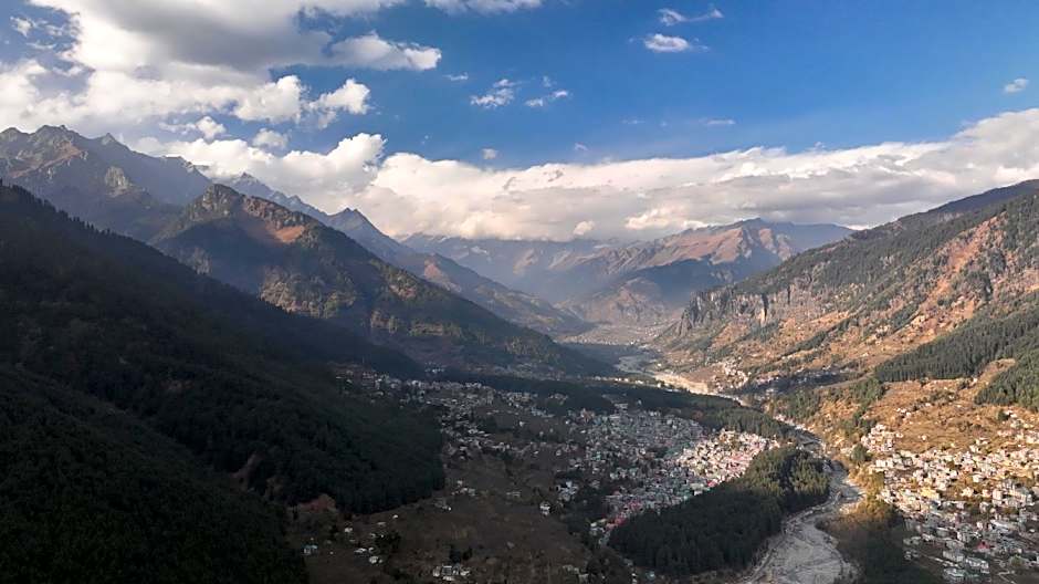 The Whitestone Inn & Suites ( A Centrally Heated Mountain & Valley View )