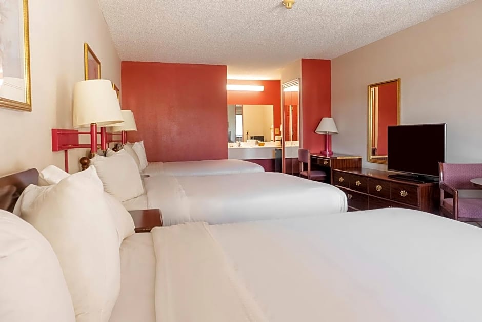Days Inn by Wyndham Adairsville
