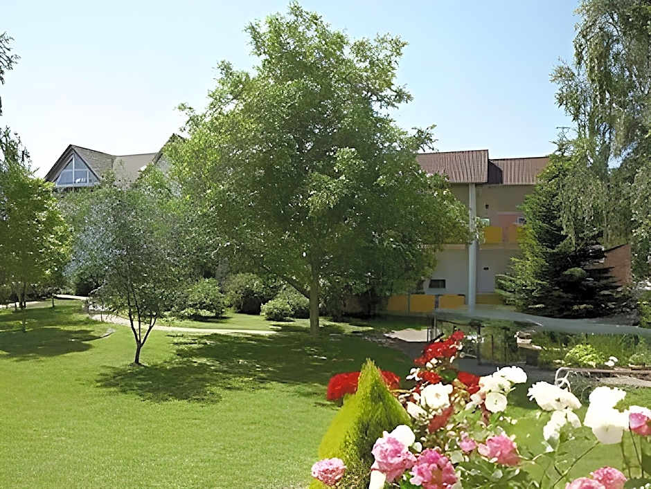 Hotel Lowen Garni - B&B