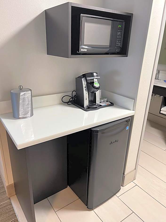 Holiday Inn Express Hotel & Suites Las Vegas By IHG