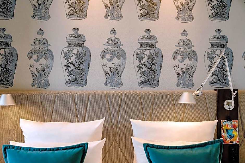 Motel One Dresden am Zwinger