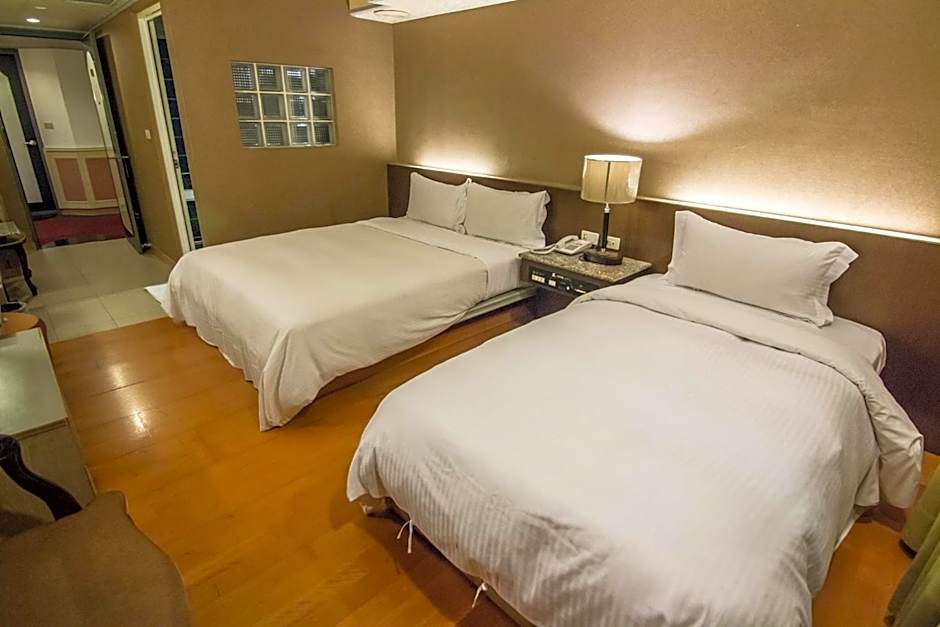 Katherine Plaza Hotel