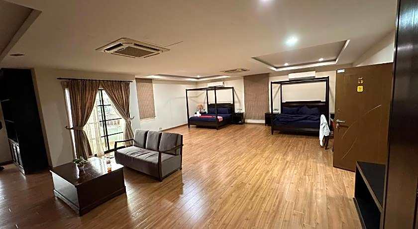 MAXWELL INN LUXURY HOTEL