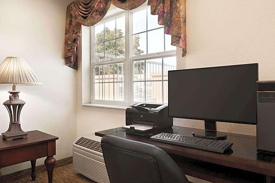 Microtel Inn & Suites By Wyndham Lodi/North Stockton