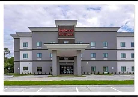 Redwood inn & Suites Crosby