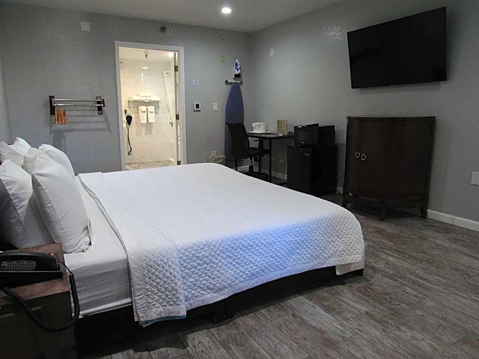 Capri Suites Anaheim