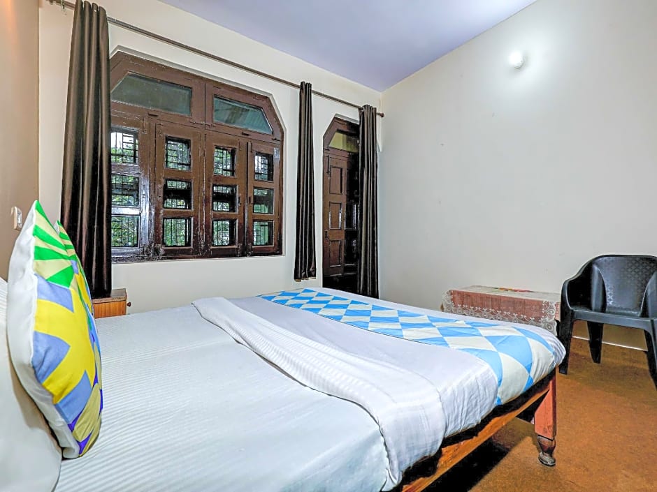 OYO Flagship Maha Maya Inn Home Stay