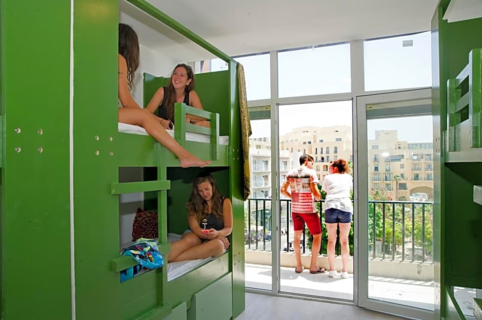 Marco Polo Party Hostel