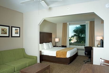 Comfort Suites Maingate East At Old Town Kissimmee Kissimmee