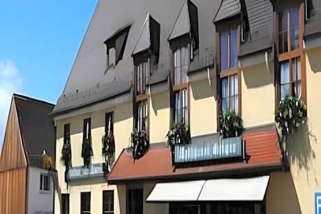 Hotel & Gasthof Lowen