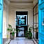 XVI Suites - Adults Only