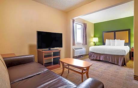 1 Queen Bed | Non-Smoking, Kitchen