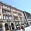 Blanco Rooms