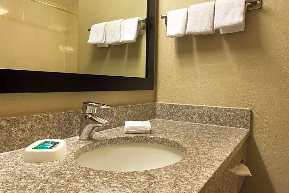 Drury Inn & Suites Cincinnati North