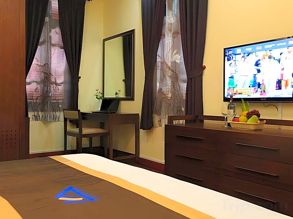 Hanoi Posh Boutique Hotel