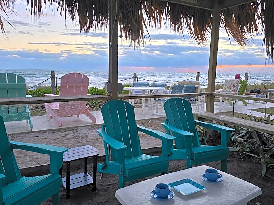 Oceanfront Sea Scape Motel