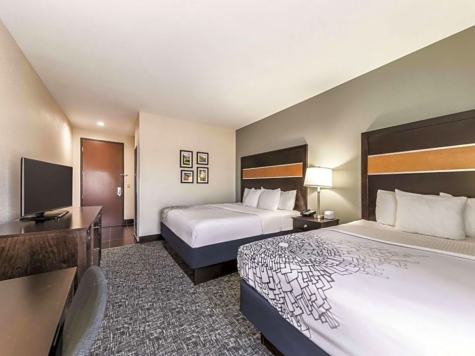 La Quinta Inn & Suites by Wyndham Tulsa - Catoosa