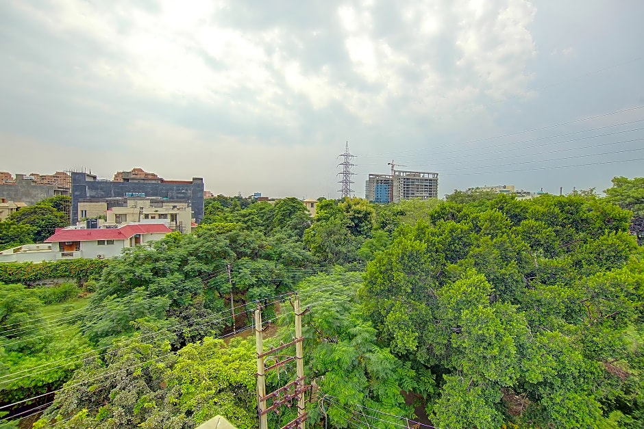 FabHotel Phoenix Hospitality