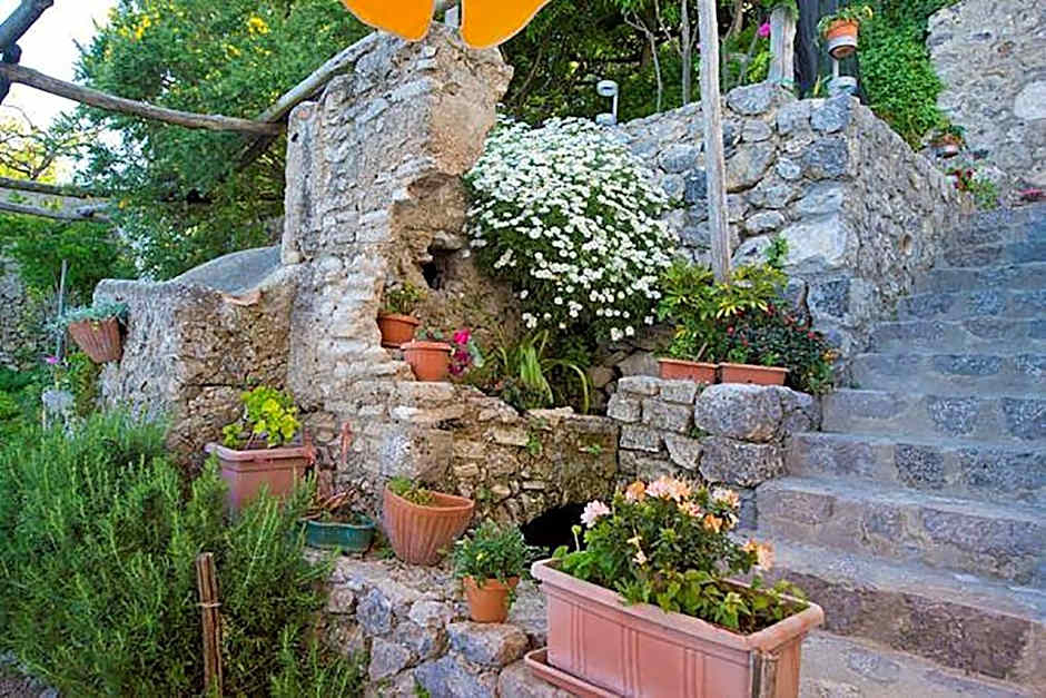 L'Antico Borgo Dei Limoni