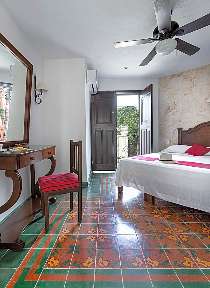 La Aurora Hotel Colonial