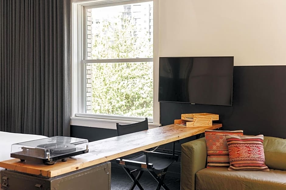 The Clyde Hotel Portland by Kasa