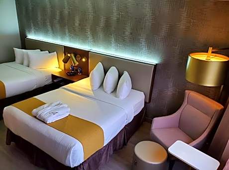 Platinum Room 2 Queen Beds