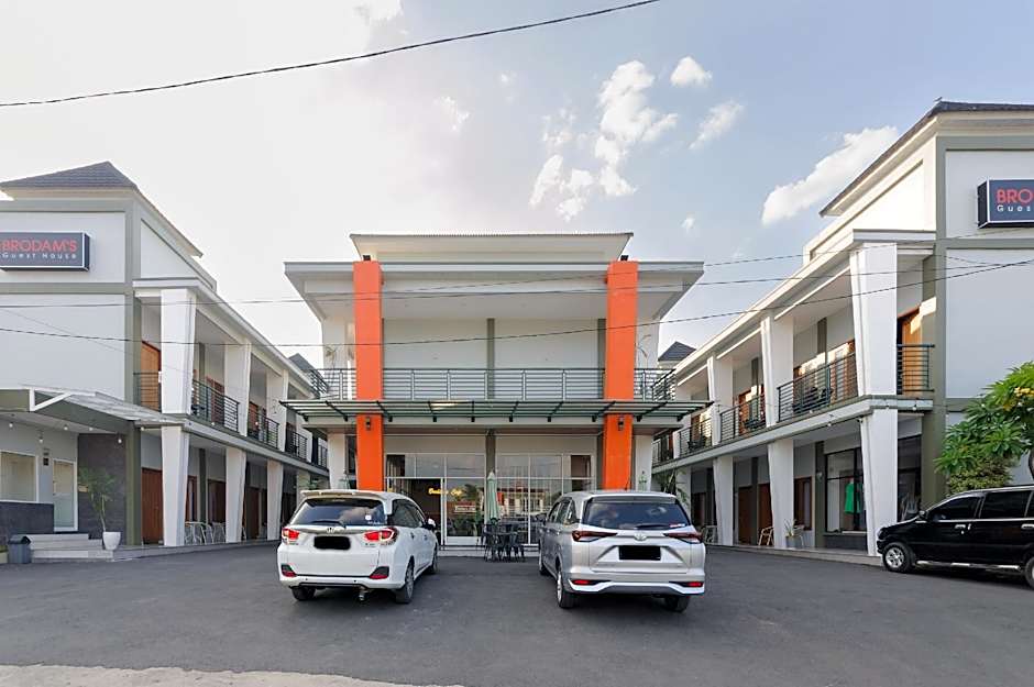 Urbanview Hotel Brodam's Pematang Siantar by RedDoorz