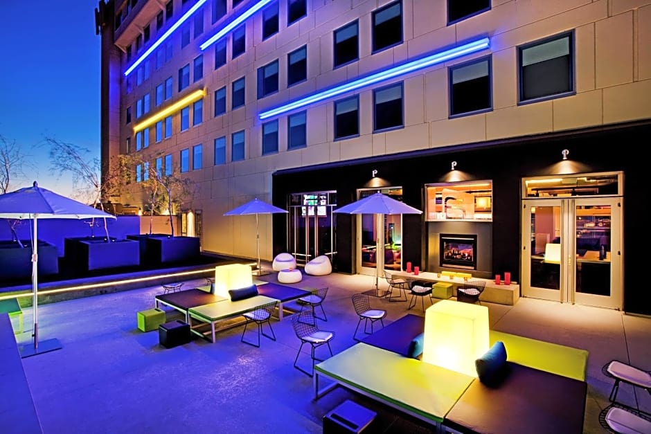 Aloft Tucson University