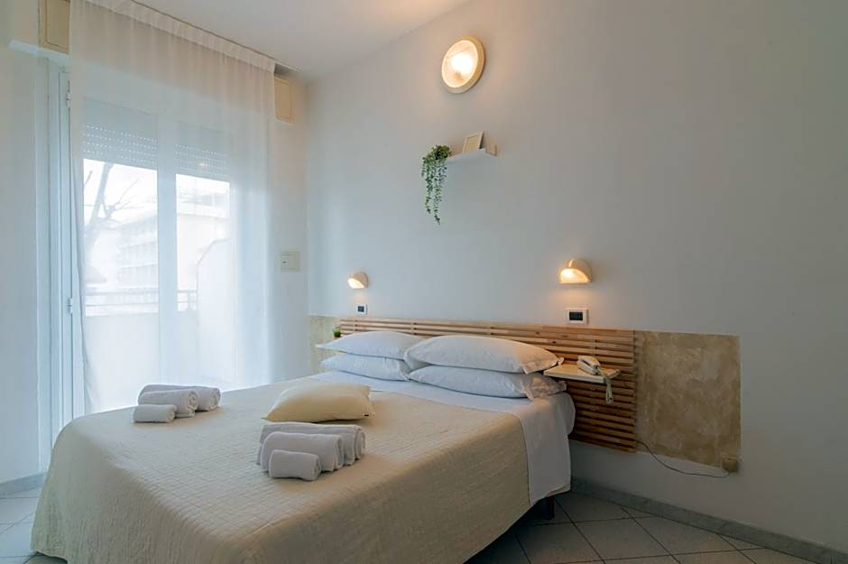 HOTEL JOHN