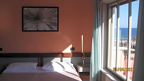 Triple Room with Balcony