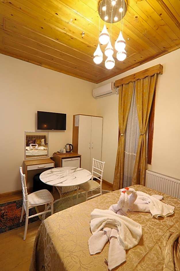 Gür Royal Suit Aparts