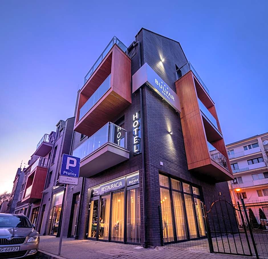 Bulvar Hotel