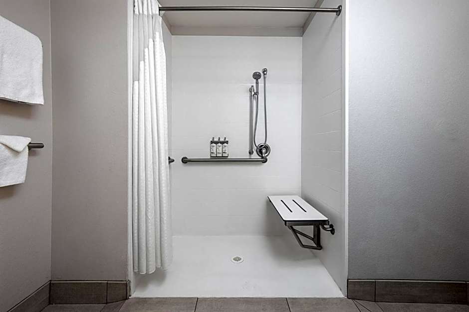 Holiday Inn Express & Suites Phoenix West - Buckeye By IHG