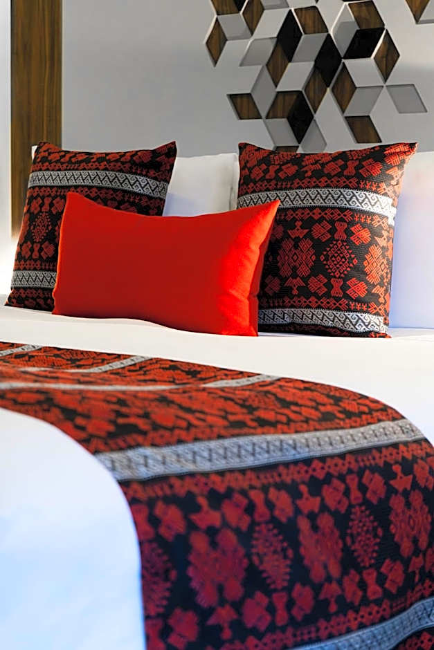 Flow Condesa - Adults Only