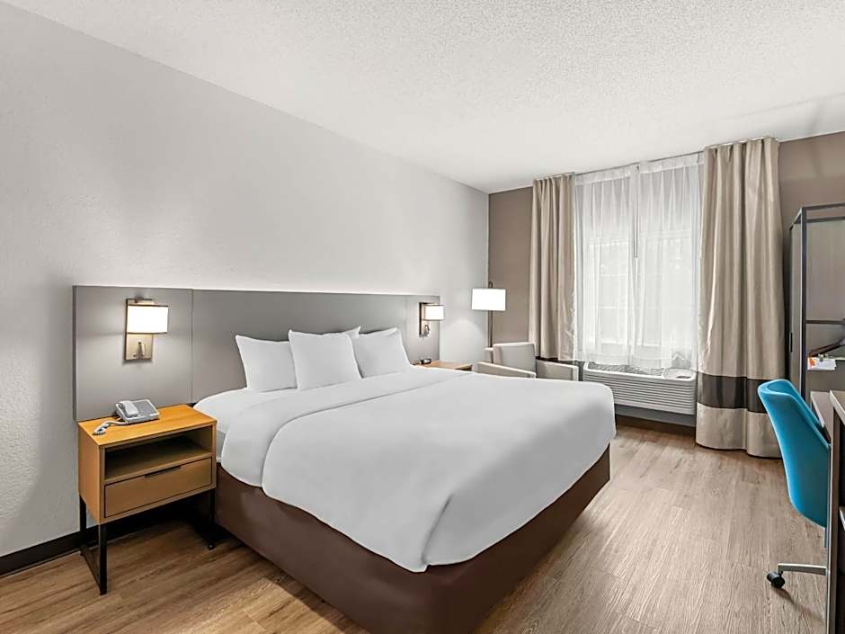 Comfort Inn & Suites Bellevue