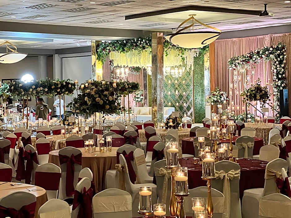 Holiday Inn Hotel and Suites Beaumont-Plaza I-10 & Walden By IHG