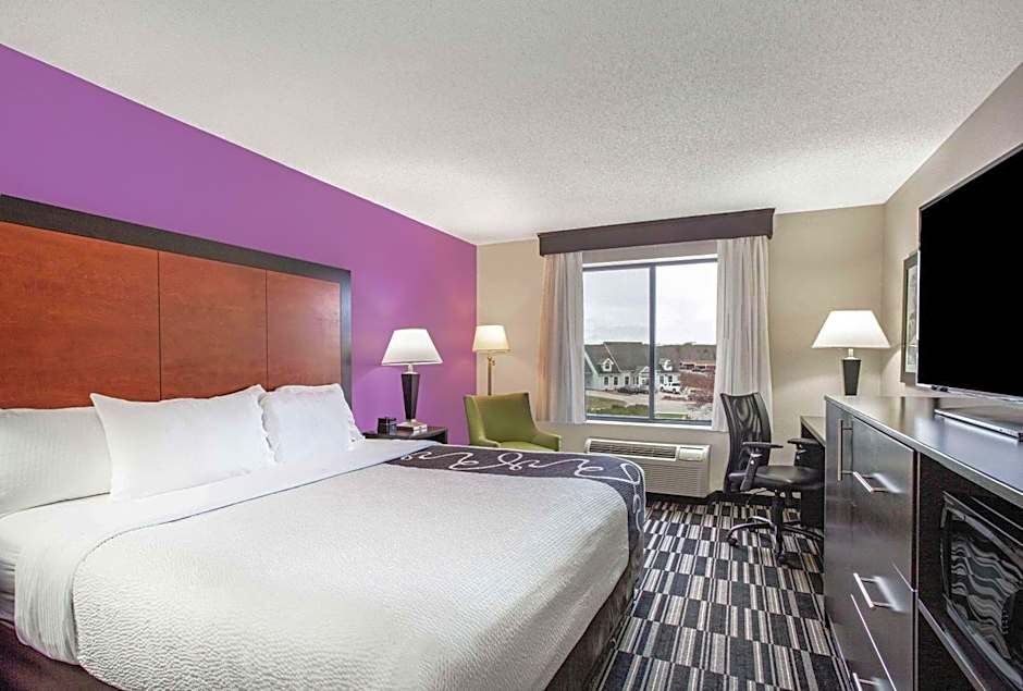 La Quinta Inn & Suites by Wyndham Norwich-Plainfield-Casino