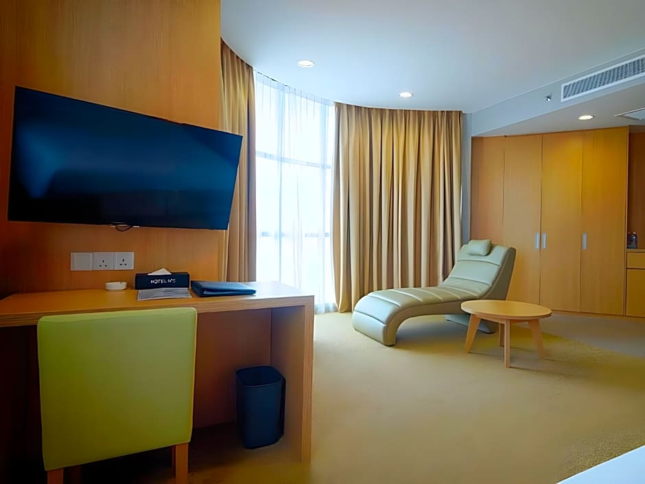 Hotel No.5