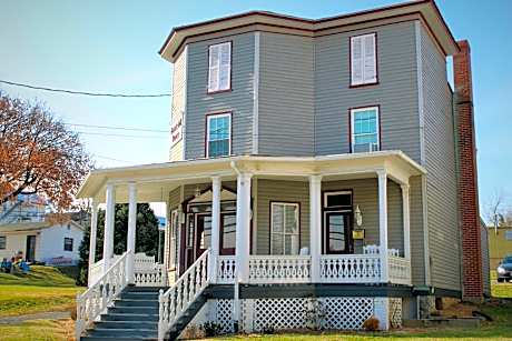 Hawksbill House - (Adults Only)